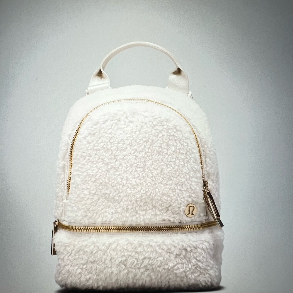 lululemon athletica City adventure, backpack, micro fleece